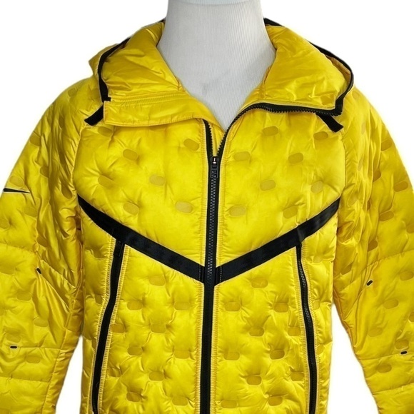 Nike Sportswear Yellow Tech Pack Goose Down Filled Puffer Hooded Jacket - Picture 11 of 16